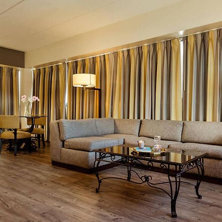 Stamford Suites (Adults Only) Exterior foto
